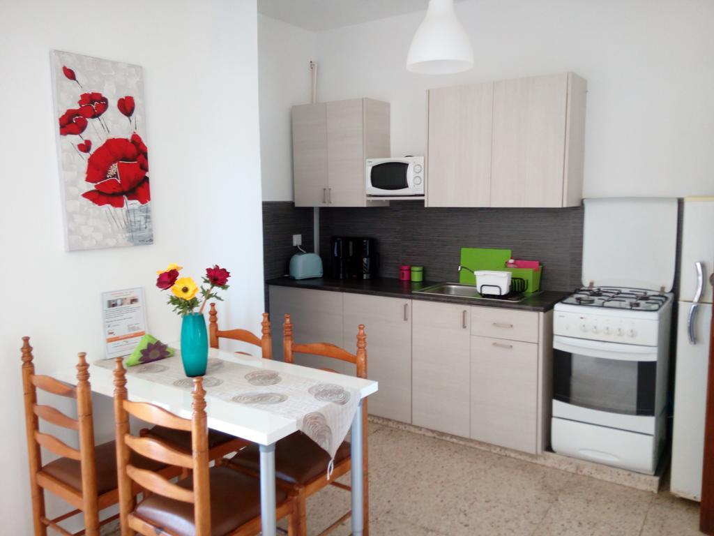 Elenapa Holiday Apartments Ayia Napa Ruang foto